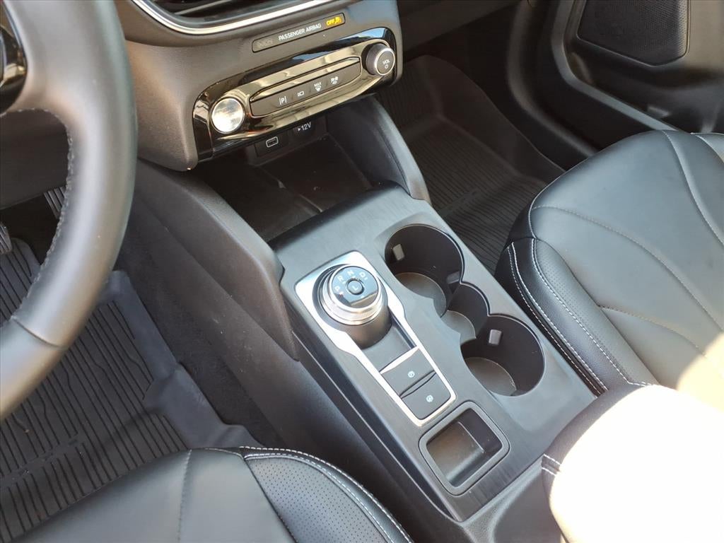 2025 Ford Escape Base