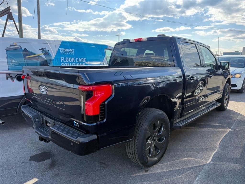 2025 Ford F-150 Lightning Flash