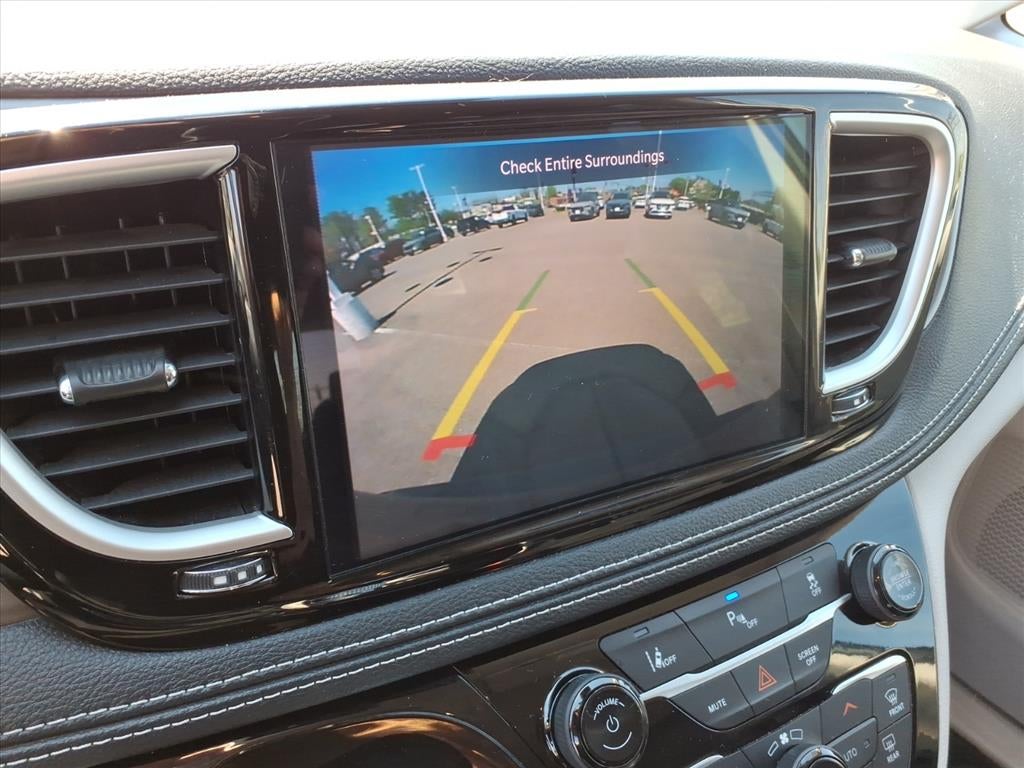 2023 Chrysler Pacifica Touring L Blue Certified