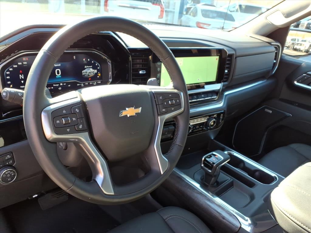 2025 Chevrolet Silverado 1500 Base