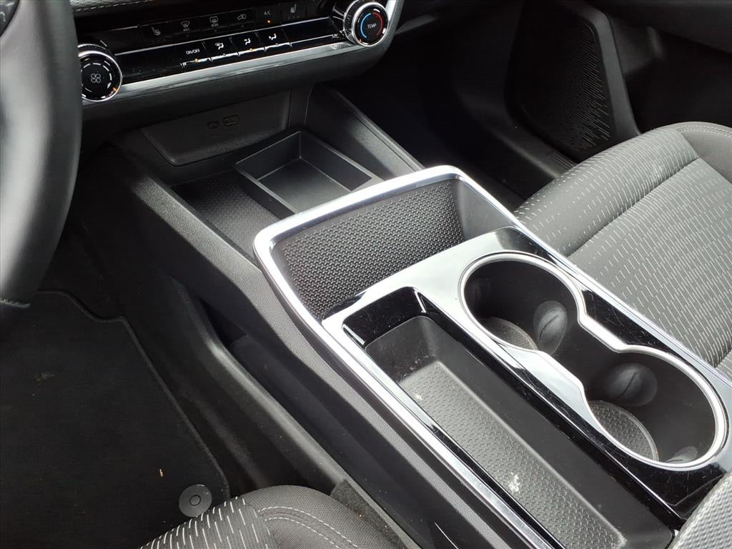 2025 Chevrolet Equinox Base