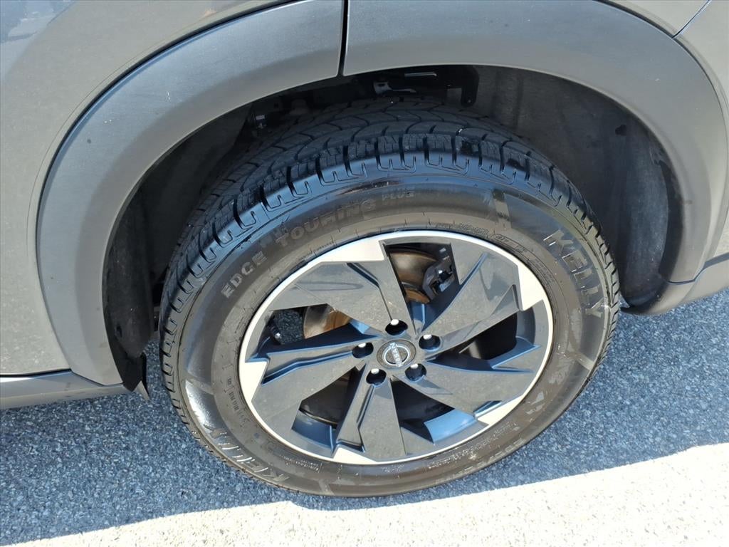 2025 Nissan Rogue Base