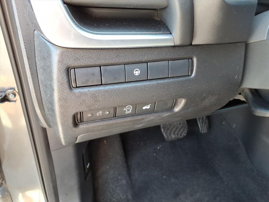 2025 Nissan Rogue Base