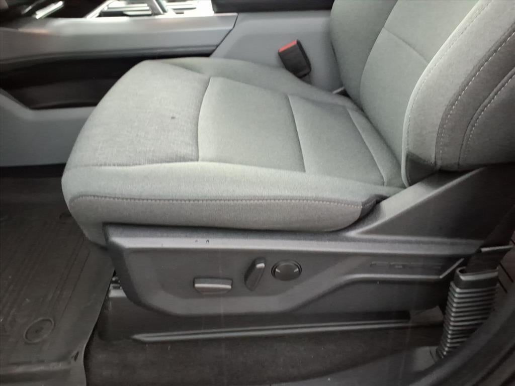 2024 Ford F-150 Lightning Flash