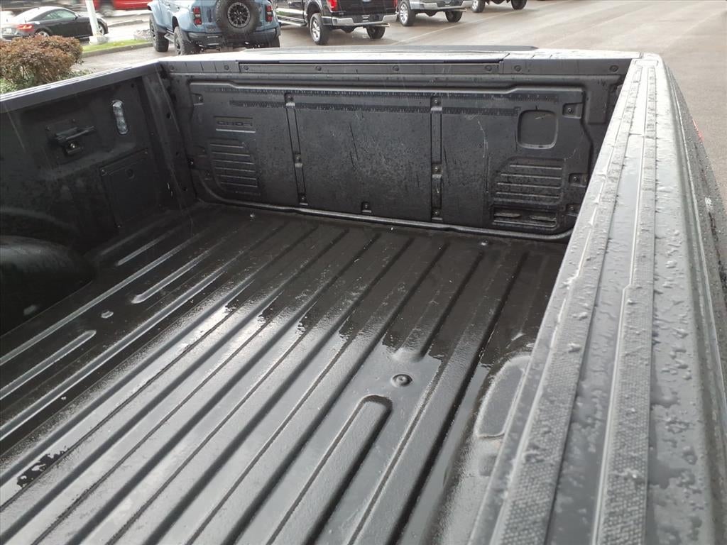 2024 Ford F-150 Lightning Flash