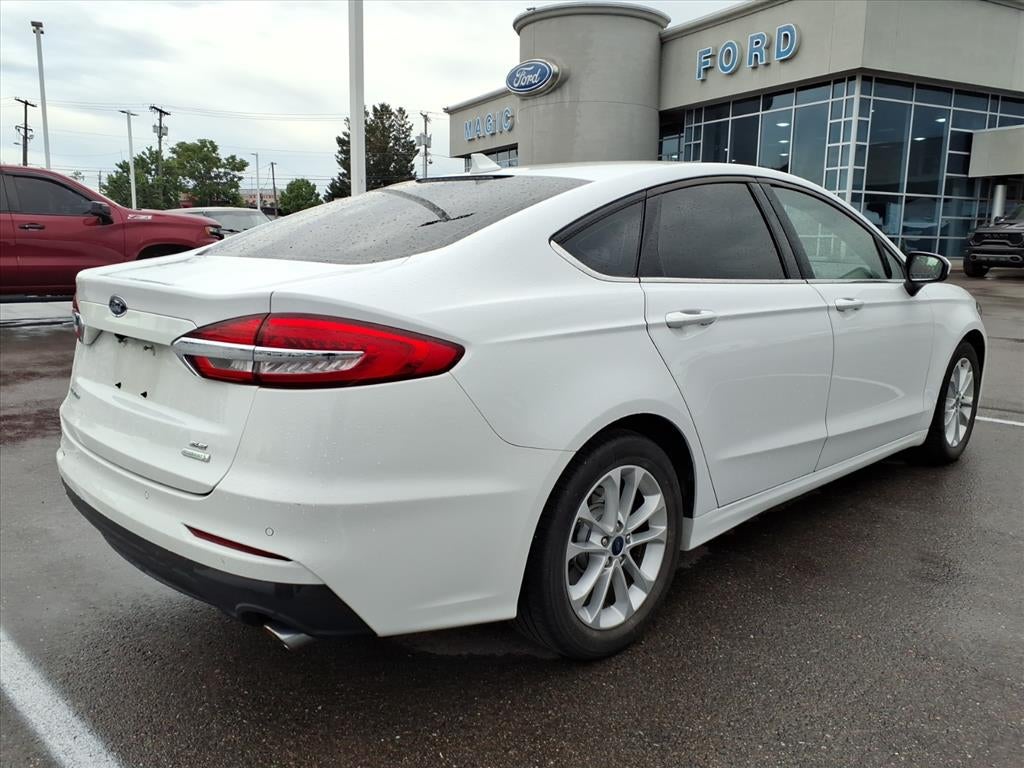 2020 Ford Fusion SE