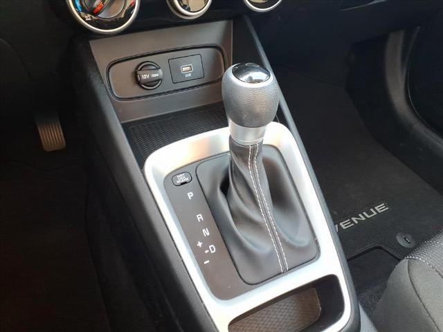 2021 Hyundai Venue SE