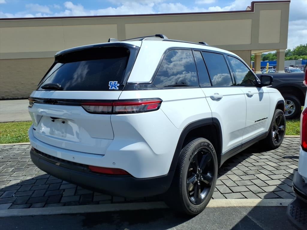 2023 Jeep Grand Cherokee Altitude 4x4