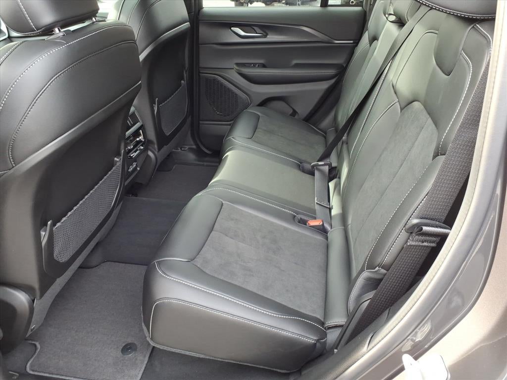2025 Jeep Grand Cherokee Altitude X 4x4