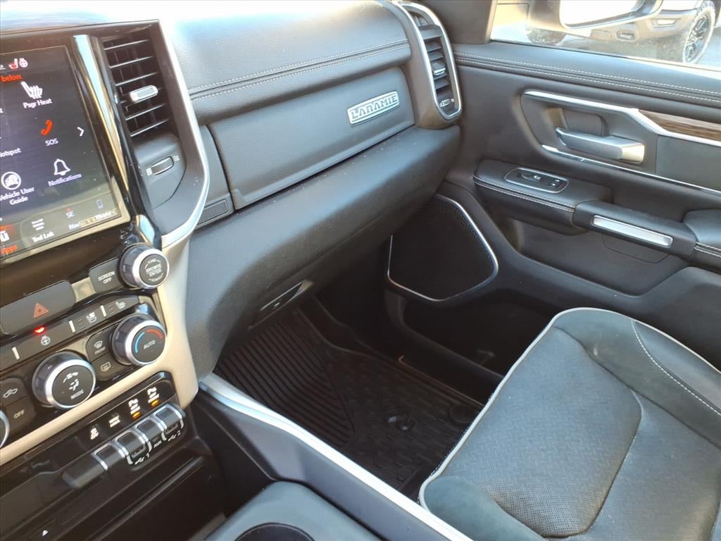 2019 RAM 1500 Laramie Crew Cab 4x2 5'7' Box