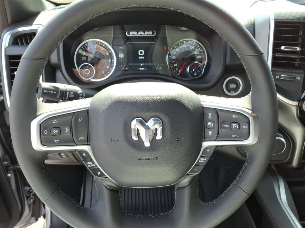 2025 RAM 1500 Big Horn Crew Cab 4x4 5'7' Box