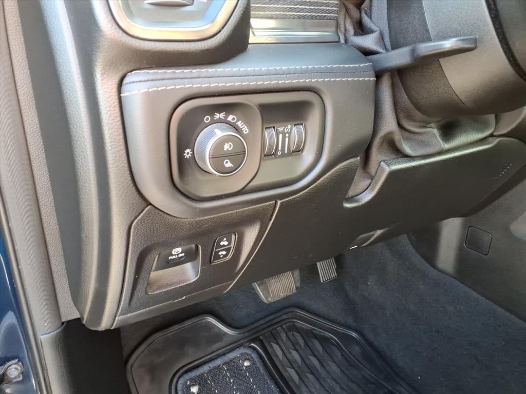 2021 RAM 1500 Limited Crew Cab 4x4 5'7' Box