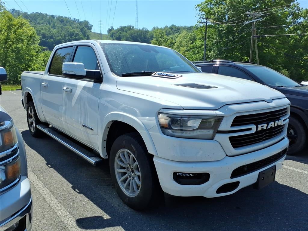 2022 RAM 1500 Laramie Crew Cab 4x4 5'7' Box