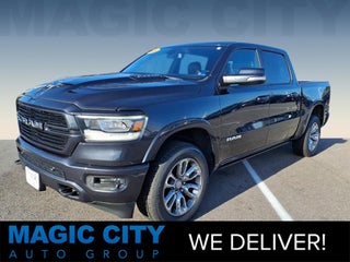 2020 RAM 1500 Laramie Crew Cab 4x4 5'7' Box