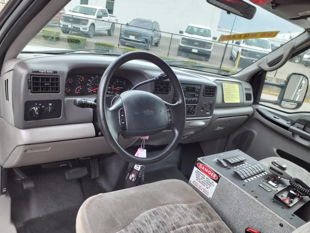 2000 Ford F-550 Chassis XL DRW