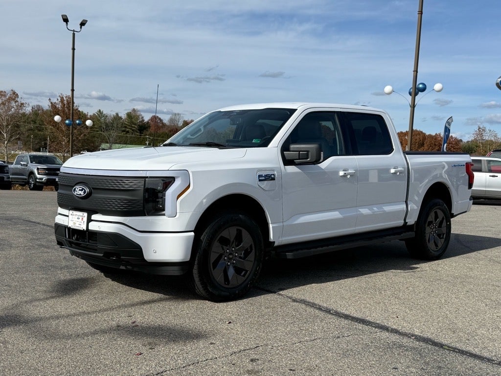 2025 Ford F-150 Lightning Flash