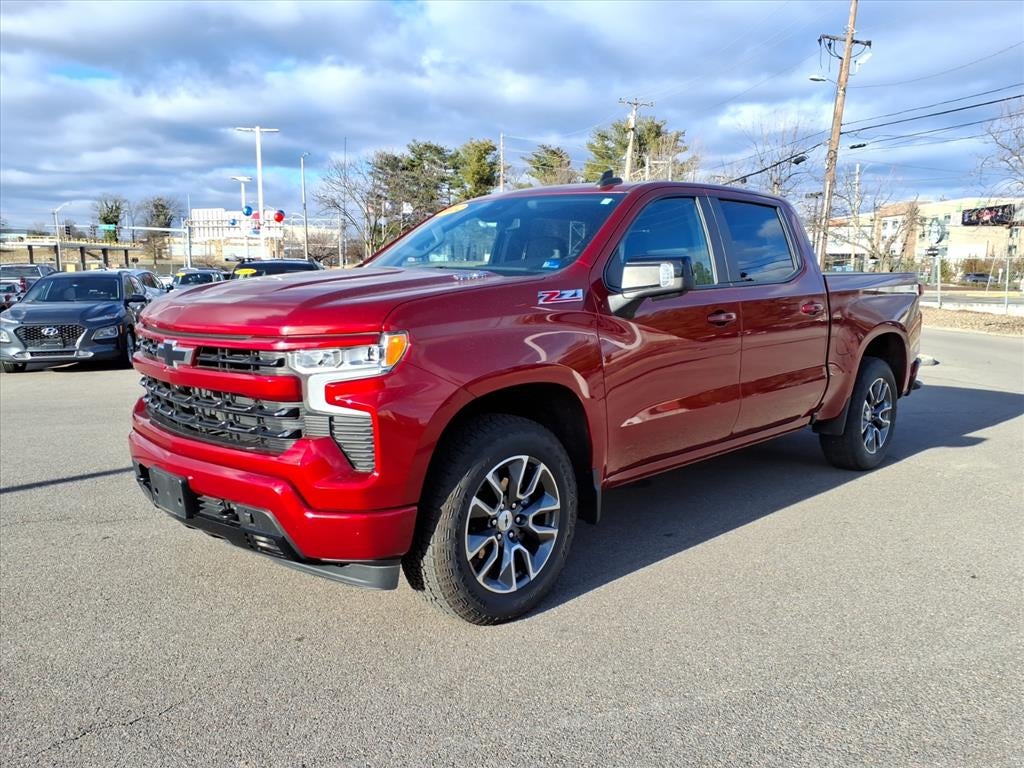 2022 Chevrolet Silverado 1500 4WD Crew Cab Short Bed RST