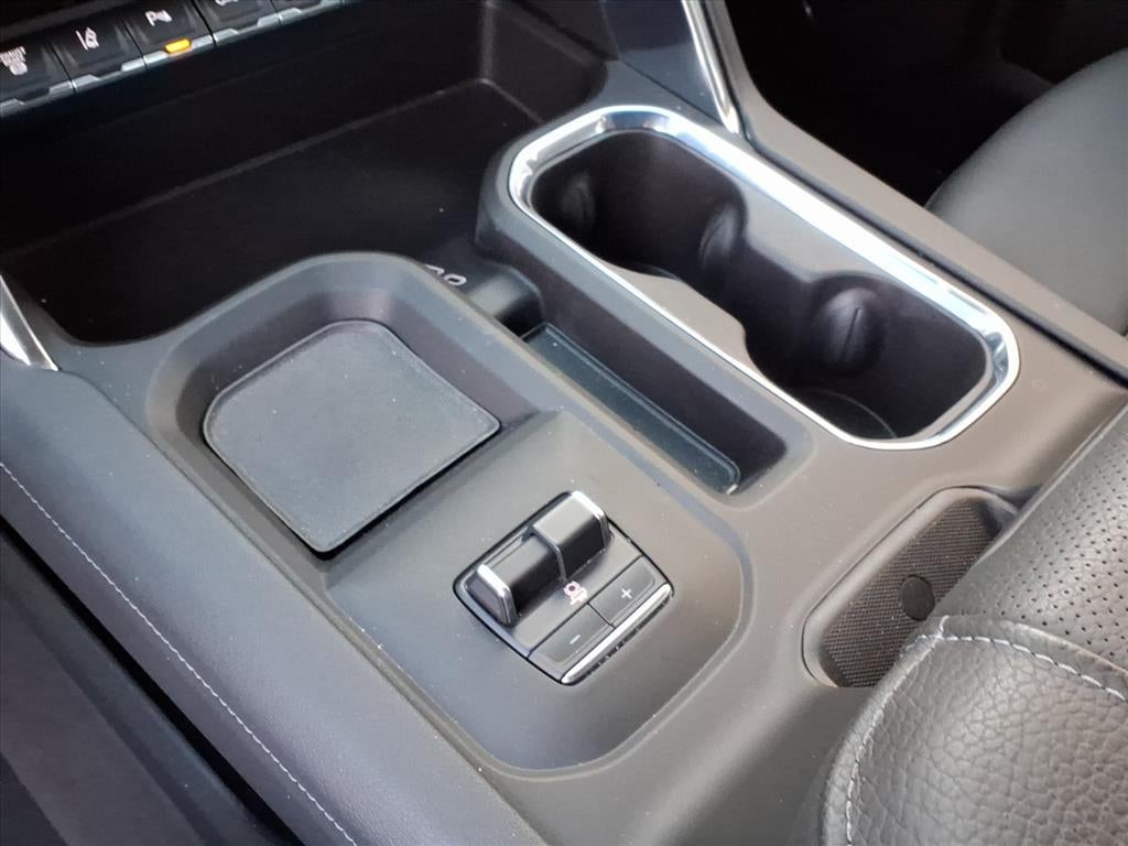 2024 GMC Sierra 2500HD 4WD Crew Cab Standard Bed Denali