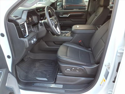 2024 GMC Sierra 2500HD 4WD Crew Cab Standard Bed Denali