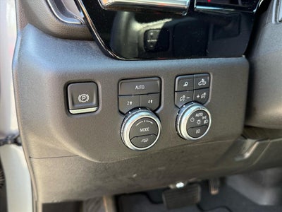 2025 GMC Sierra 1500 4WD Crew Cab Short Box SLT