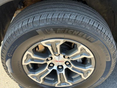 2025 GMC Sierra 1500 4WD Crew Cab Short Box SLT