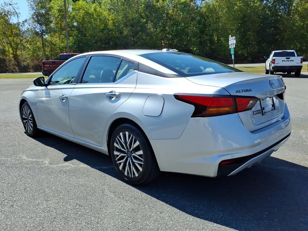 2023 Nissan Altima SV FWD