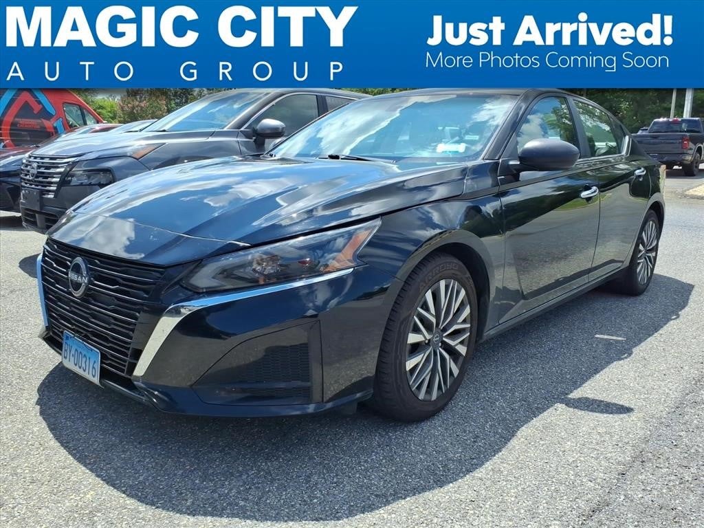 2024 Nissan Altima SV FWD