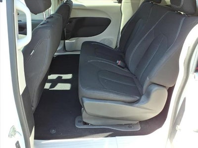 2021 Chrysler Voyager L
