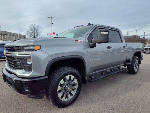 2025 Chevrolet Silverado 2500HD 4WD Crew Cab Standard Bed Custom