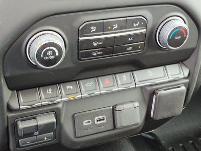 2025 Chevrolet Silverado 2500HD 4WD Crew Cab Standard Bed Custom