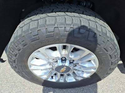 2022 Chevrolet Silverado 2500HD 4WD Crew Cab Standard Bed High Country