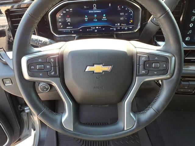 2023 Chevrolet Silverado 1500 4WD Crew Cab Standard Bed LT