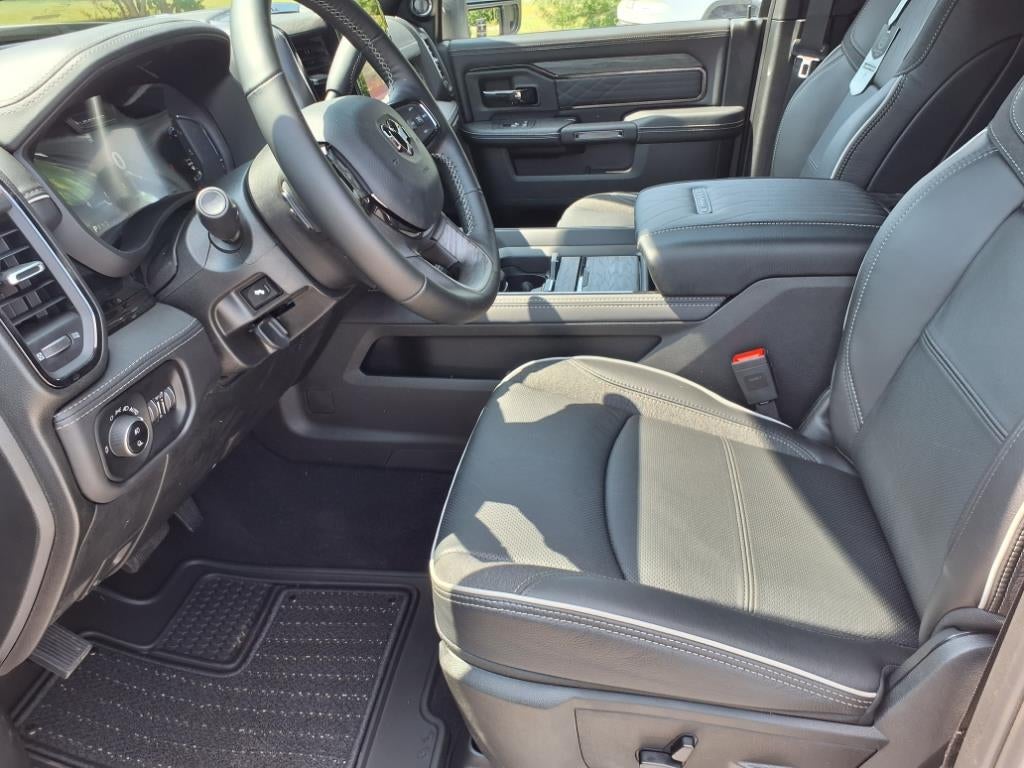 2025 RAM 2500 Limited Crew Cab 4x4 6'4' Box