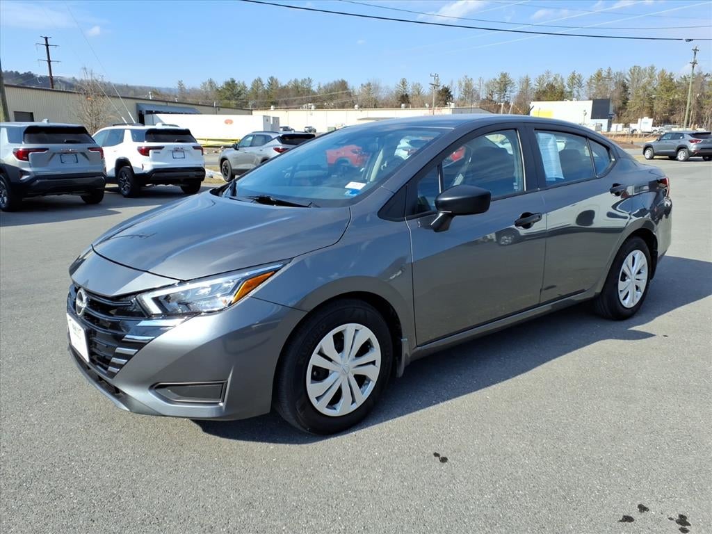 2025 Nissan Versa 1.6 S