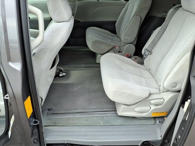 2011 Toyota Sienna LE V6