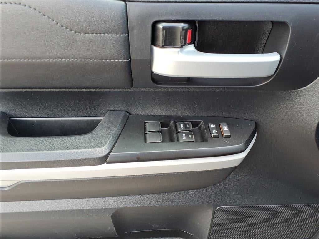 2018 Toyota Tundra SR5 5.7L V8