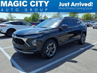 2025 Chevrolet Trax FWD LT