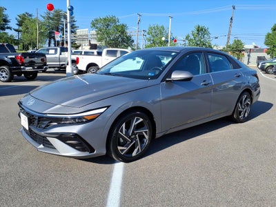 2025 Hyundai Elantra Hybrid Limited