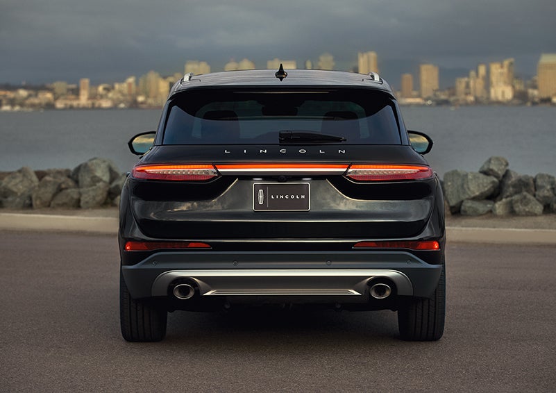The rear lighting of the 2024 Lincoln Corsair® SUV spans the entire width of the vehicle. | Magic City Lincoln in Roanoke VA
