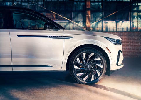 The wheels of the available Jet Appearance Package are highlighted. | Magic City Lincoln in Roanoke VA