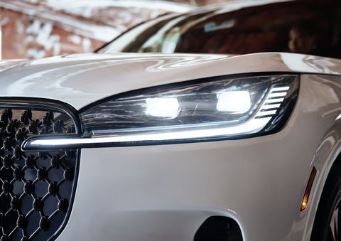 A close-up of a headlamp on the 2025 Lincoln Aviator® SUV is shown. | Magic City Lincoln in Roanoke VA
