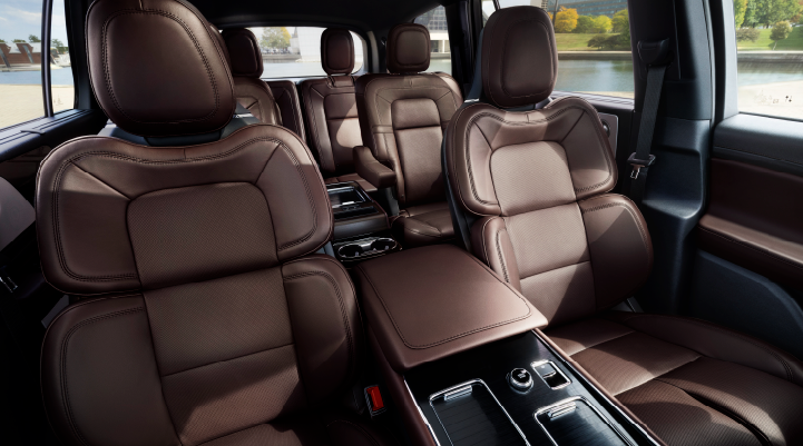 The cabin of the 2025 Lincoln Aviator® SUV is shown with black and brown accents. | Magic City Lincoln in Roanoke VA