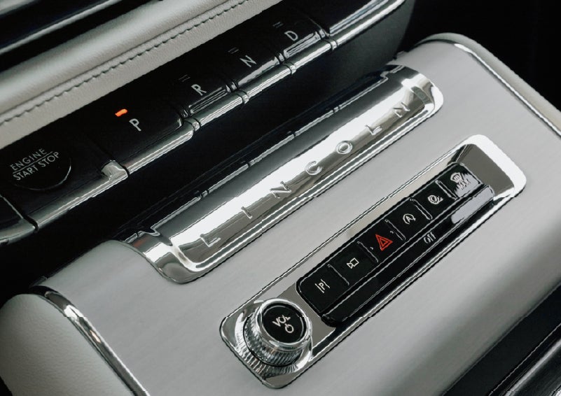 The piano key gear selector of a 2027 Lincoln Aviator® Back Label™ SUV. | Magic City Lincoln in Roanoke VA
